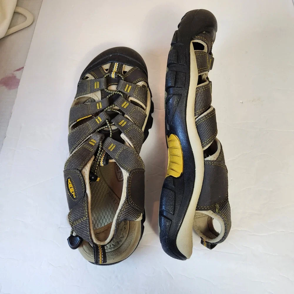 Keen Newport H2 Mens Size 12 Waterproof Hiking Sandals Gray Yellow Outdoor Shoe